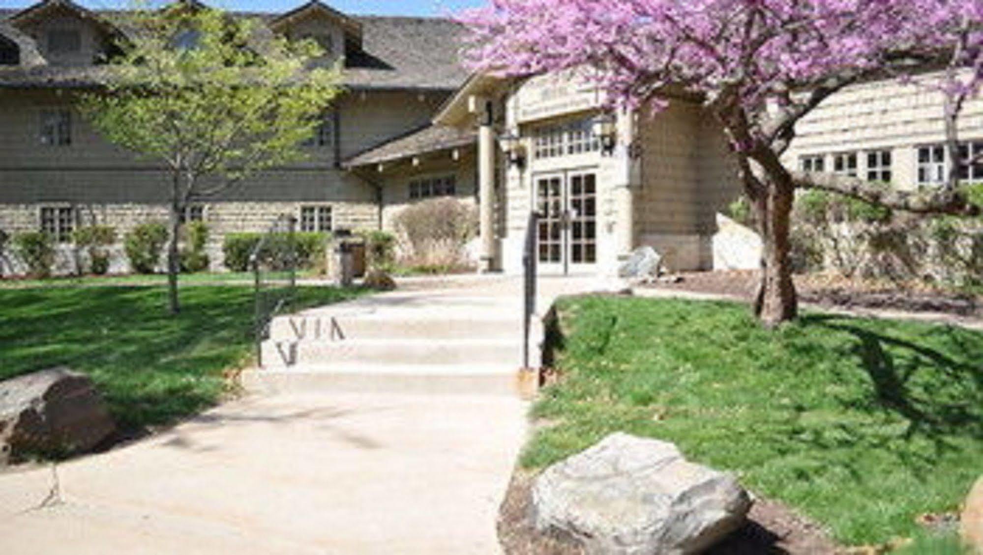 Starved Rock Lodge & Conference Center Utica Luaran gambar