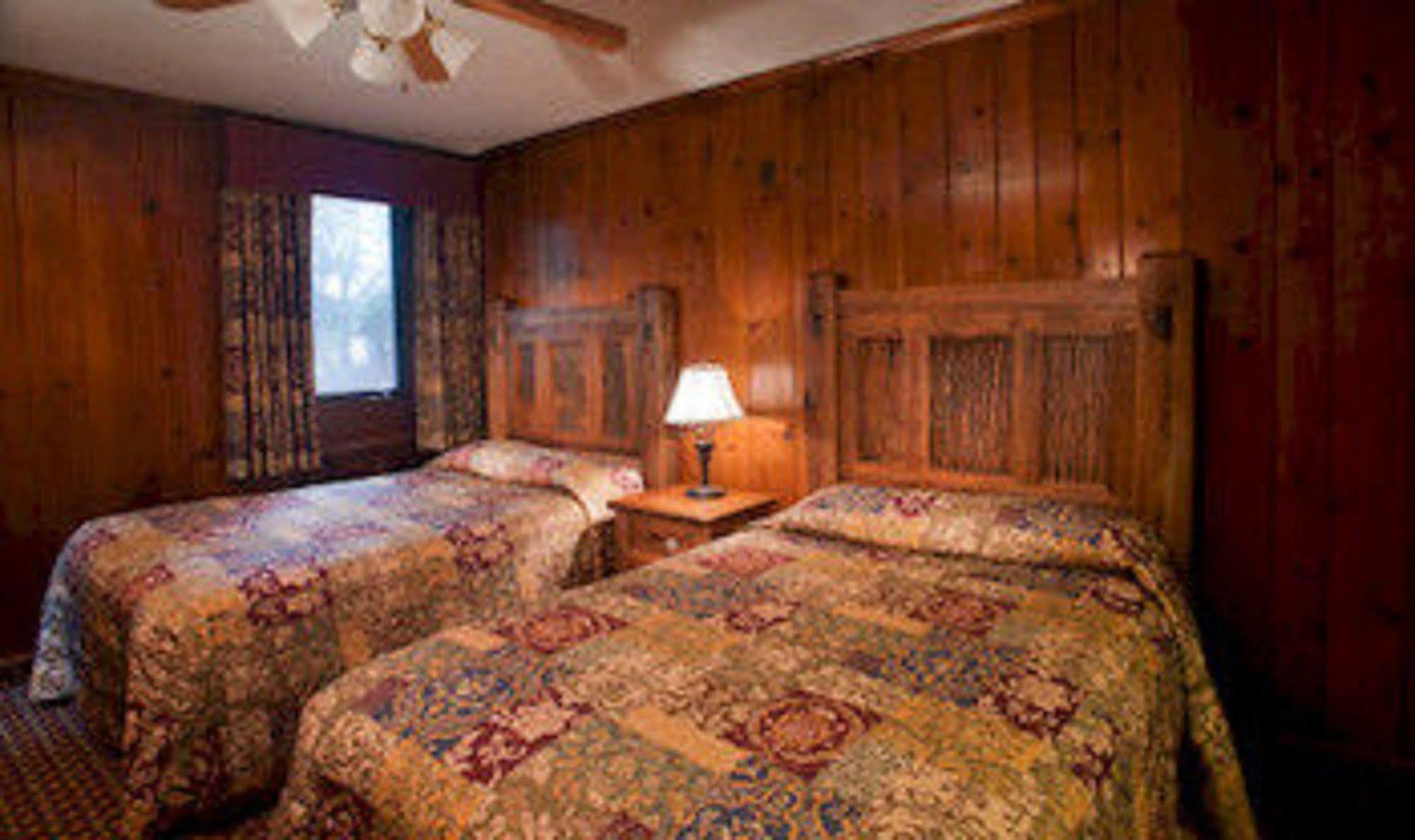 Starved Rock Lodge & Conference Center Utica Luaran gambar